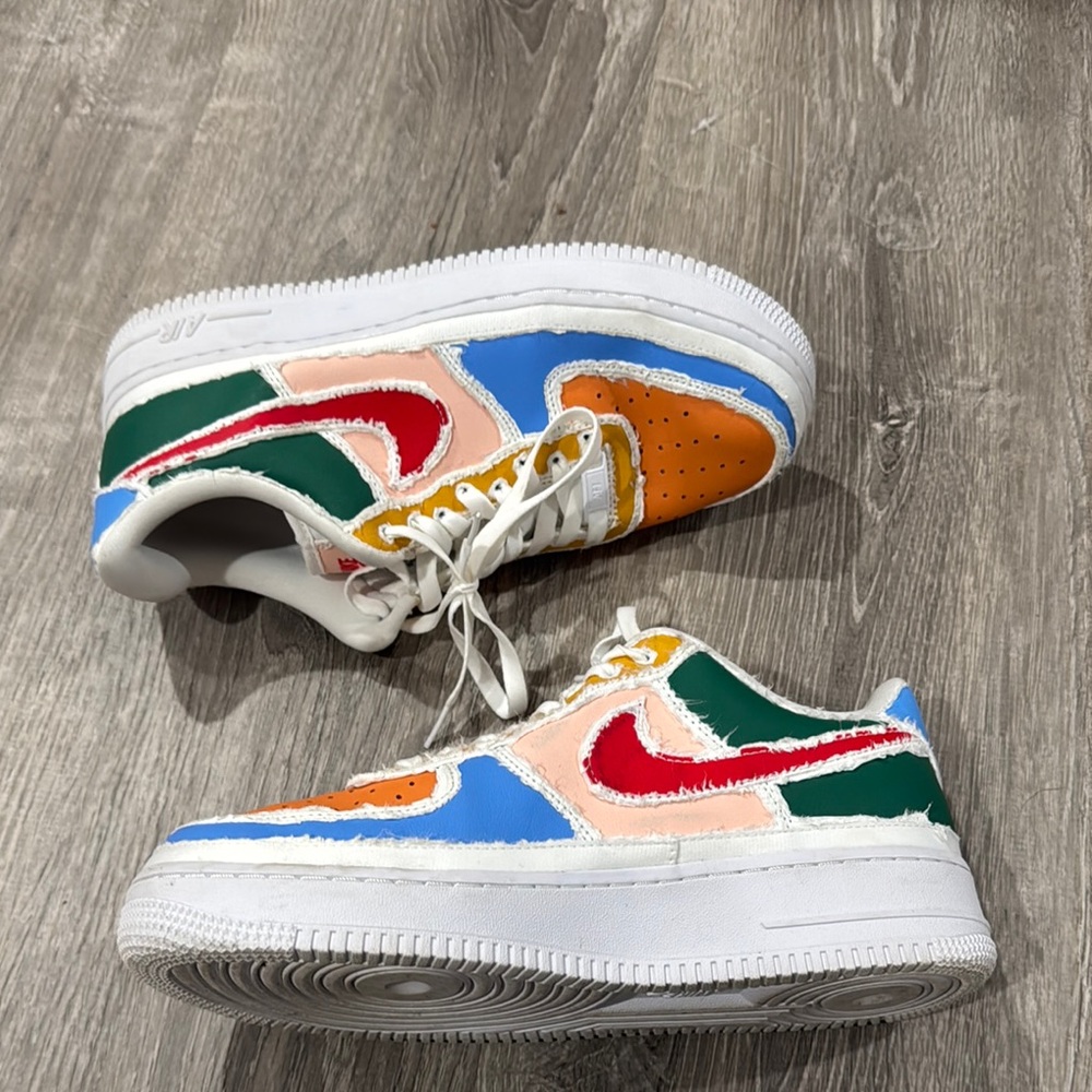 Nike Red and Orange Sneakers Vibrant Design